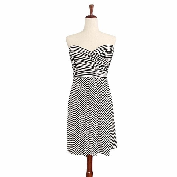 NWT BCBGMaxAzria Striped Strapless Fit & Flare Dress Black & White Size Large - Picture 1 of 15